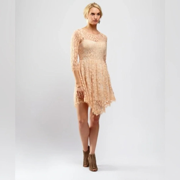 FREE‎ PEOPLE NWOT Floral Mesh Lace Dress in Peach - Picture 3 of 15